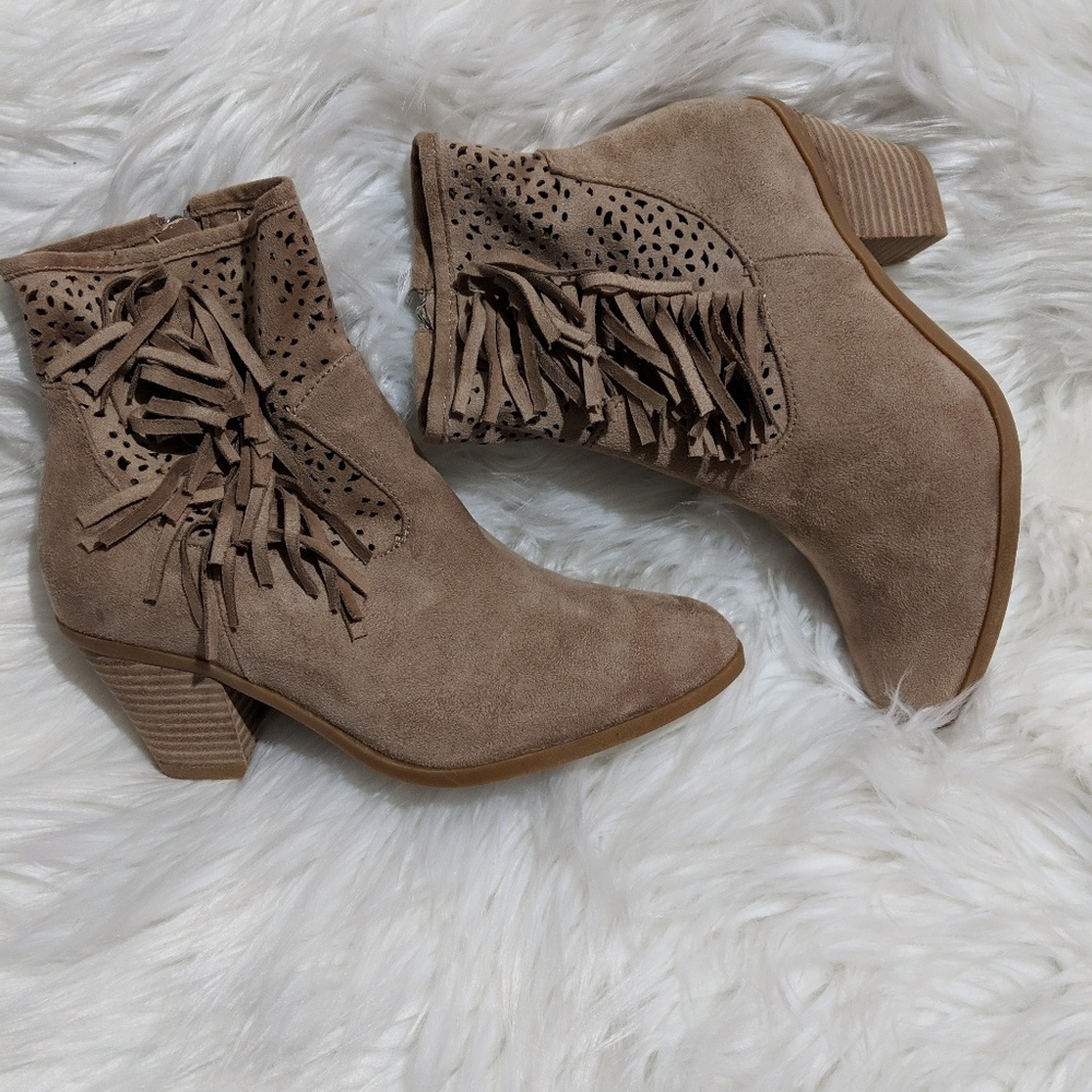 NWOT Brown Booties